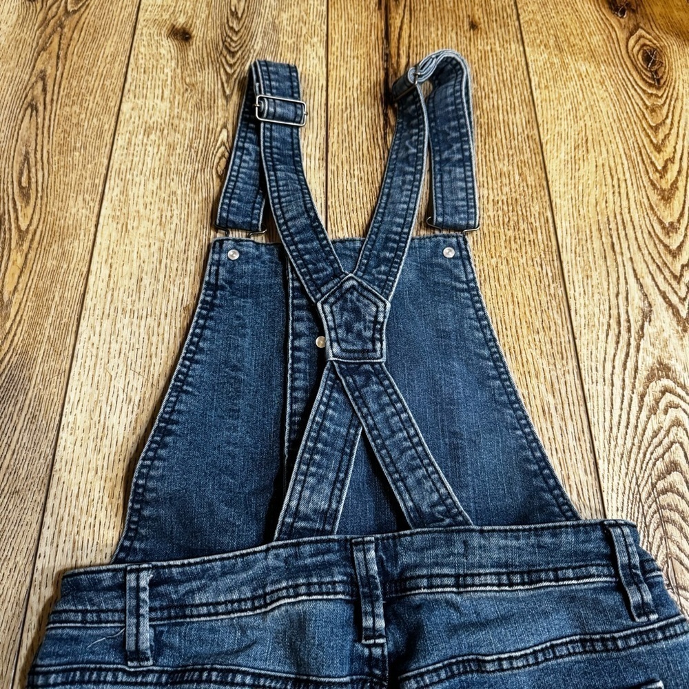 Harper blue jean denim distressed overalls, button up, pockets, straight leg, M. - Picture 12 of 14